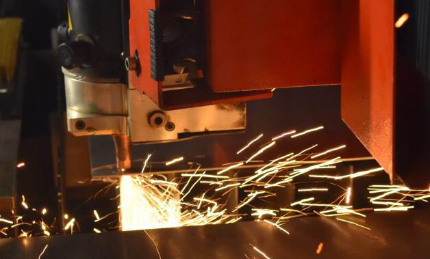 cropped-cropped-Bystronic_laser02.jpg